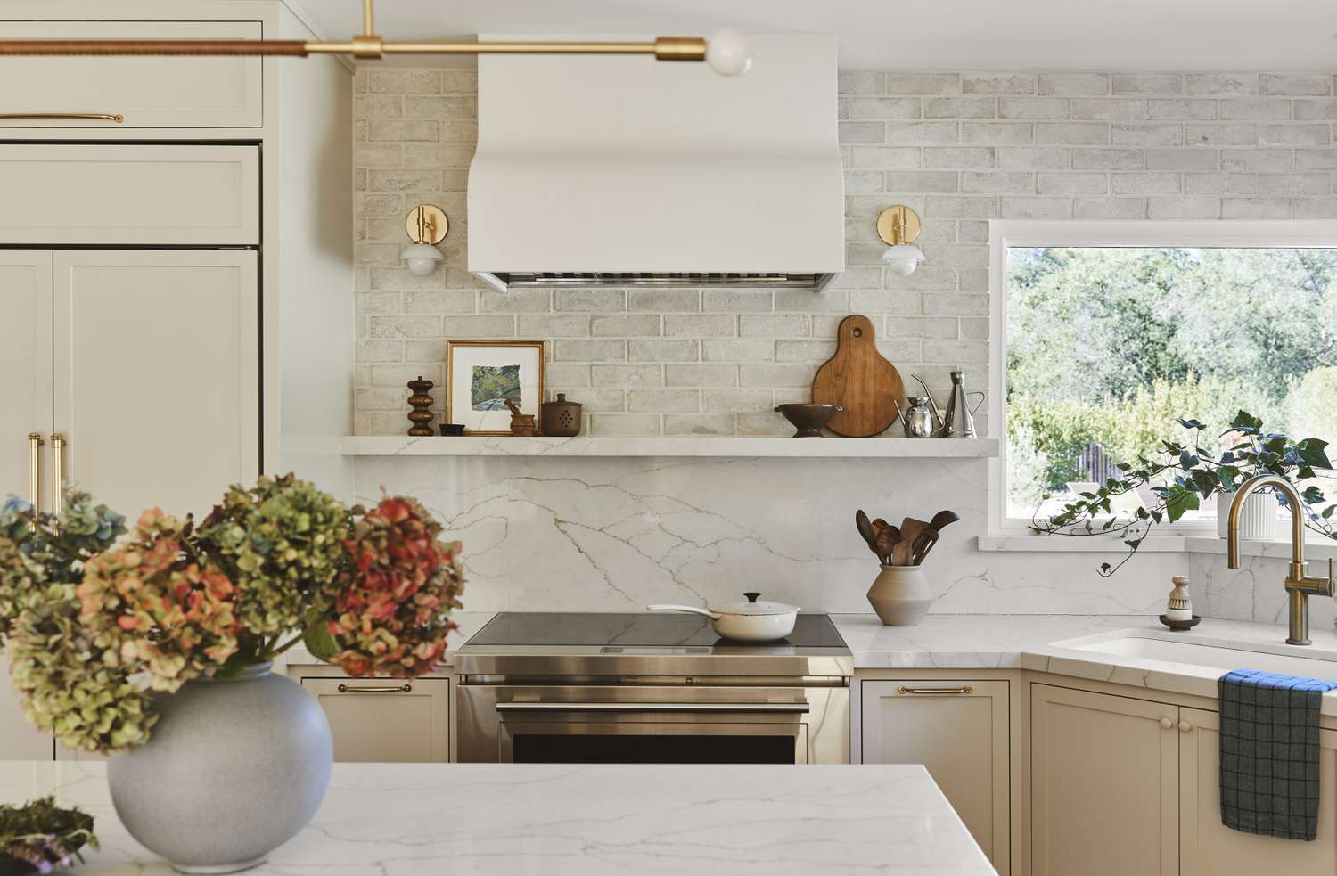 Neutral kitchen