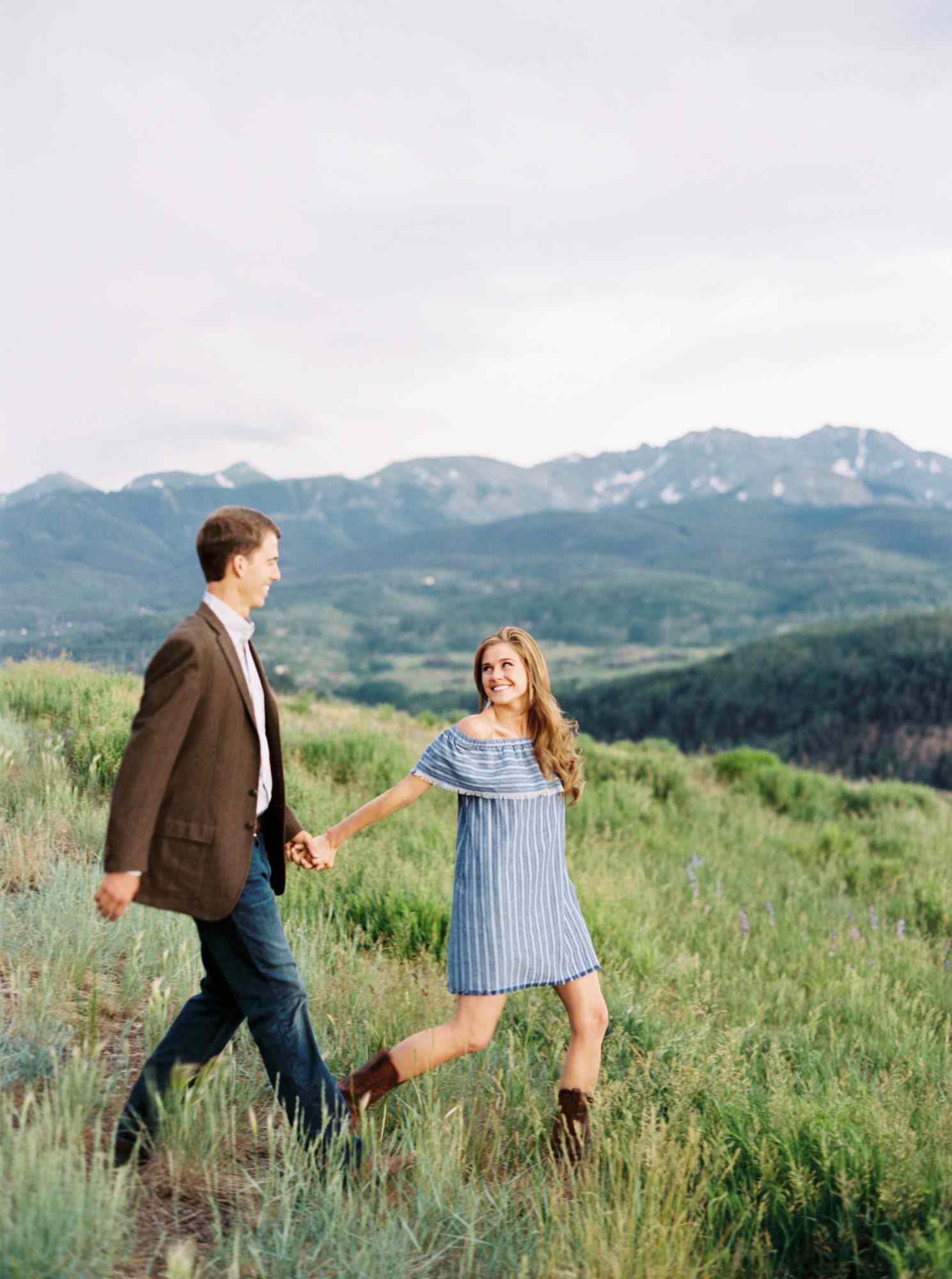 engagement photo ideas hannah mayson