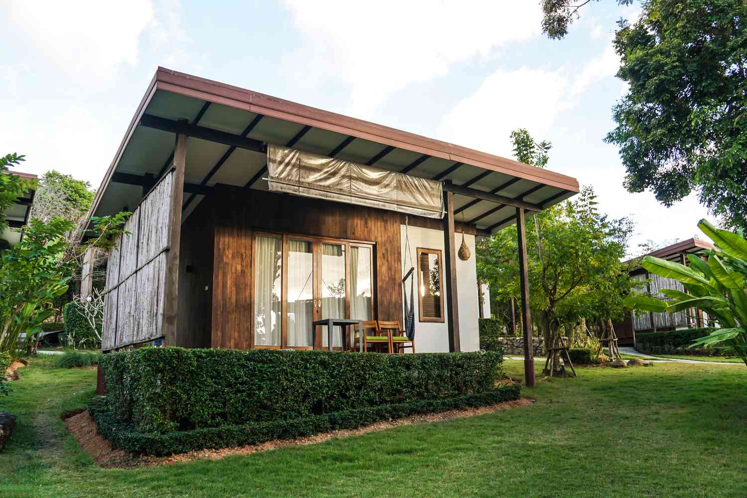 thai resort homestay exterior