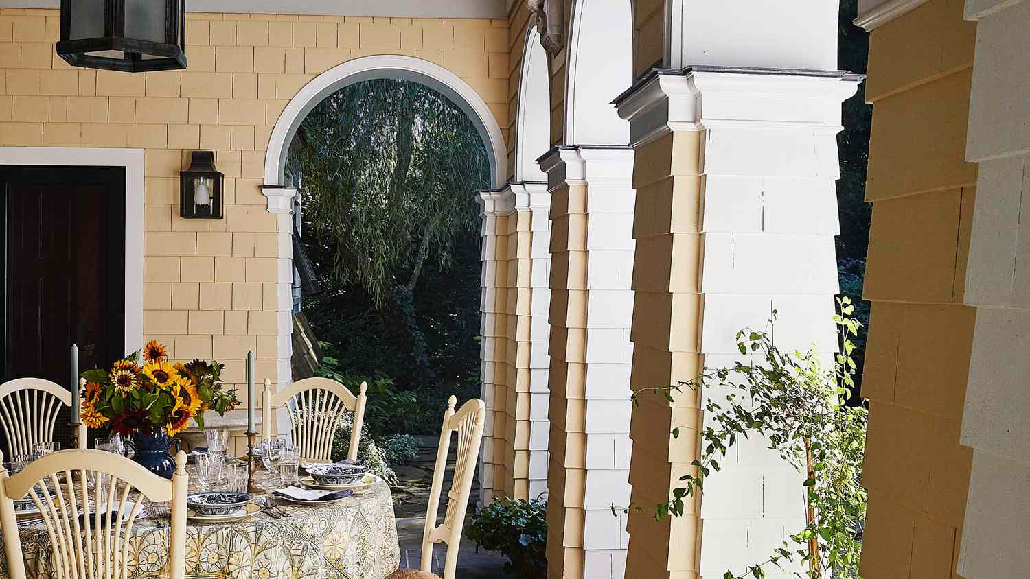 long island home outdoor dining area french design