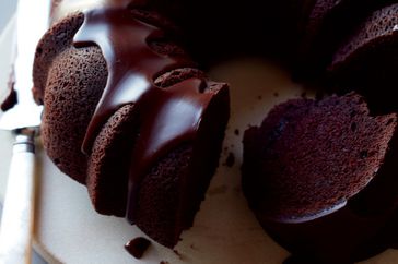 chocolate-bundt-cake-mscakes-026-r6.jpg