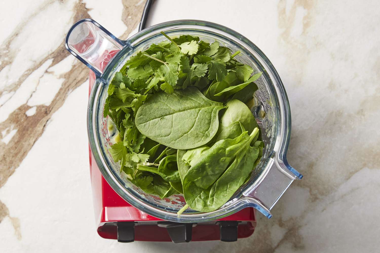 Creamy ginger asparagus soup