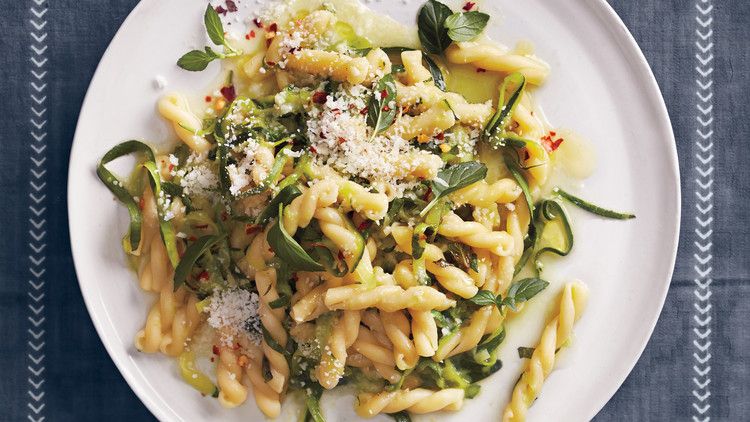 mint pasta zucchini pecorino
