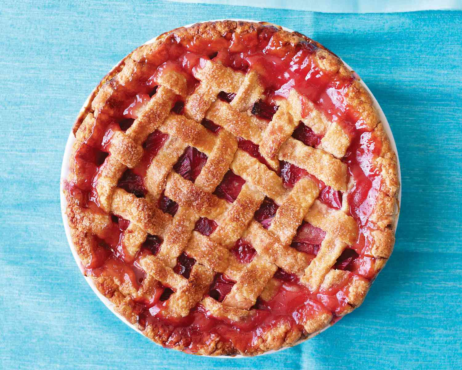 rhubarb-strawberry lattice pie