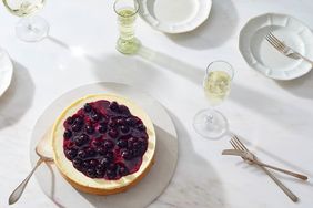 pressure cooker cheesecake with fruit topping