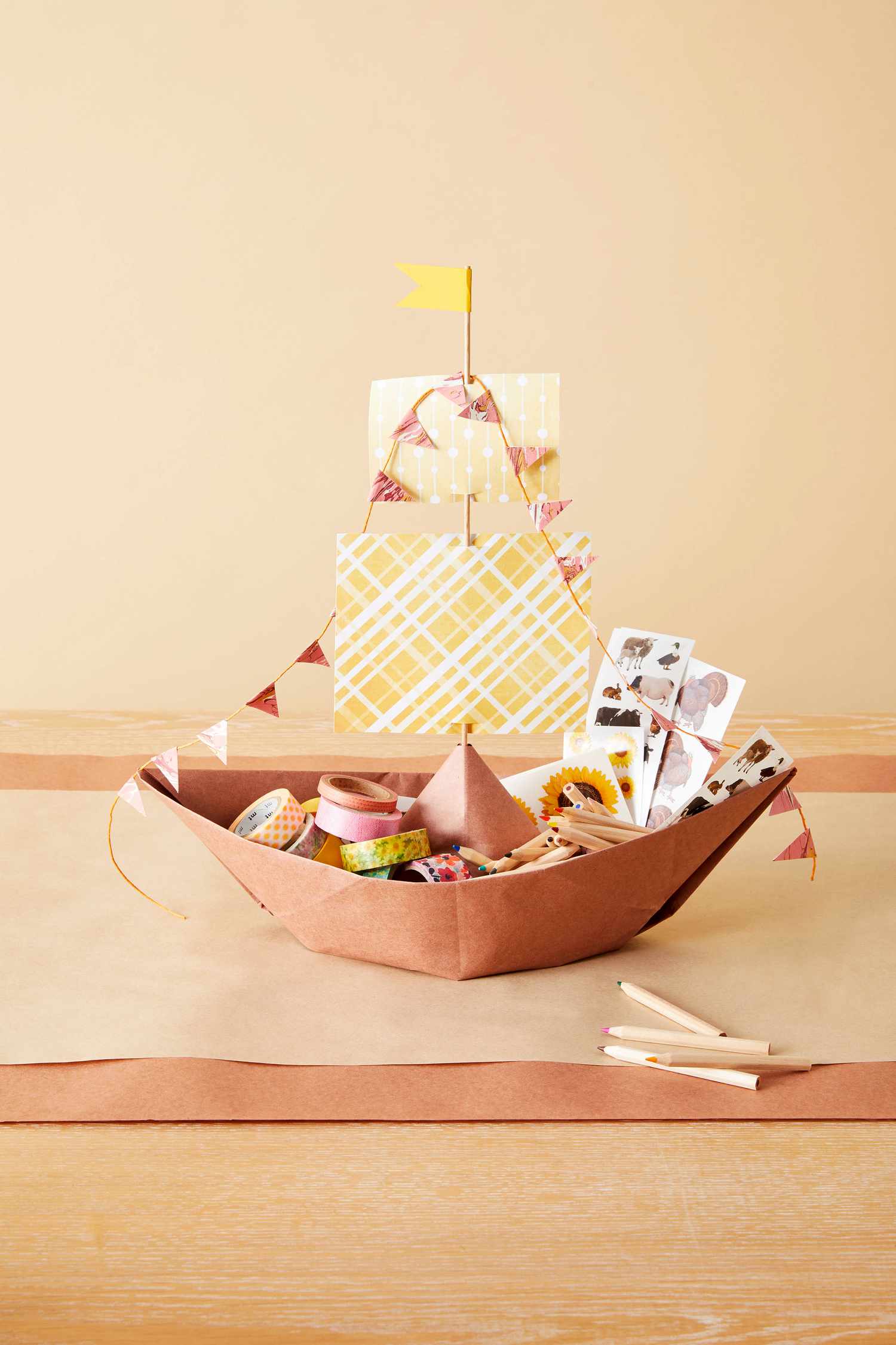 paper Mayflower ship for the Thanksgiving kids table