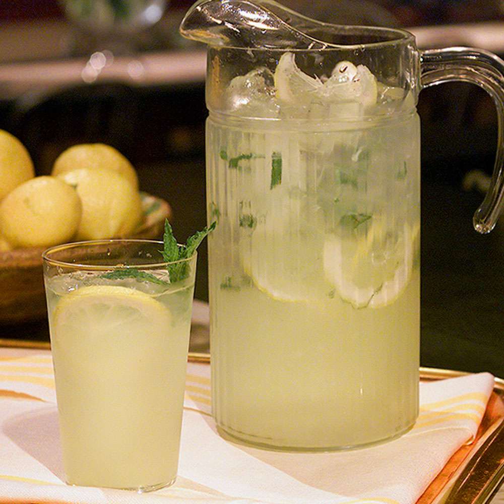 Mint lemonade