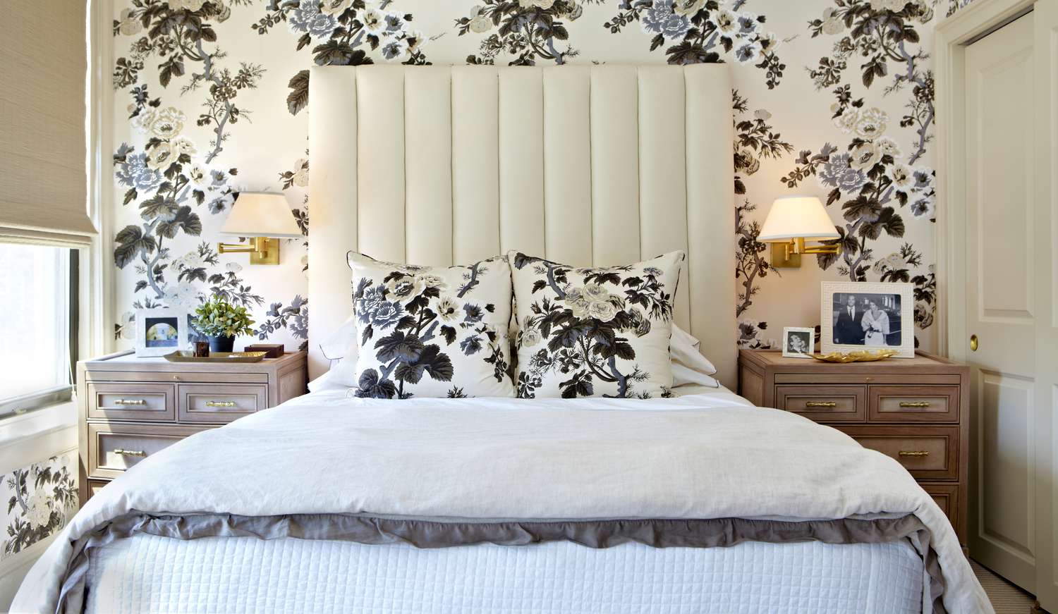 Small Bedroom with floral print