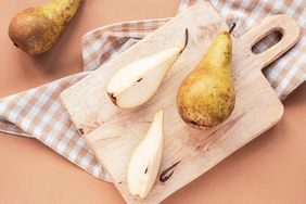 Sliced pears on cutting board