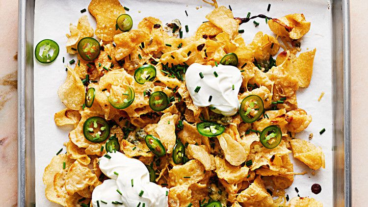 kettle-chip-nachos-102852716.jpg