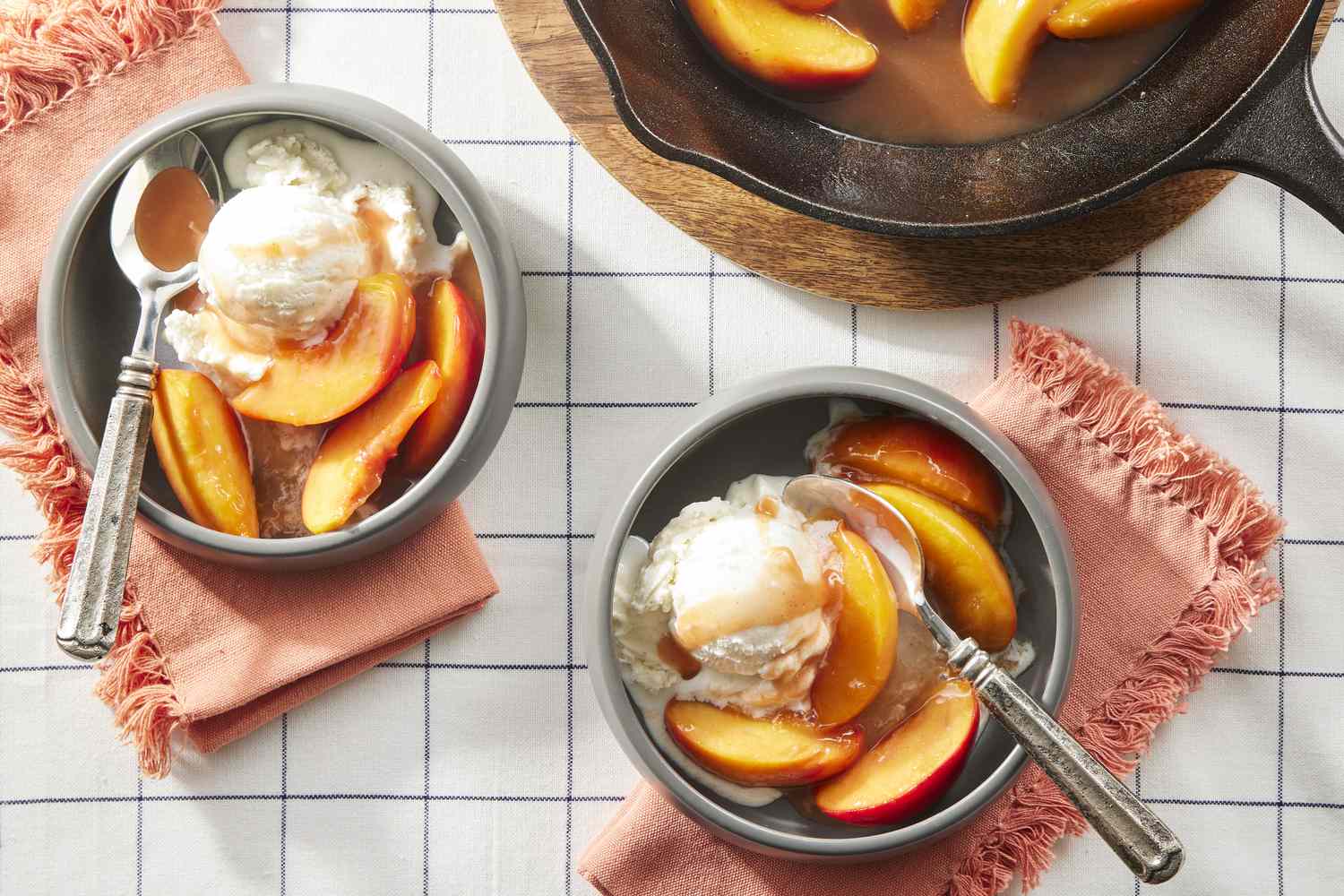 Caramelized Skillet Peaches