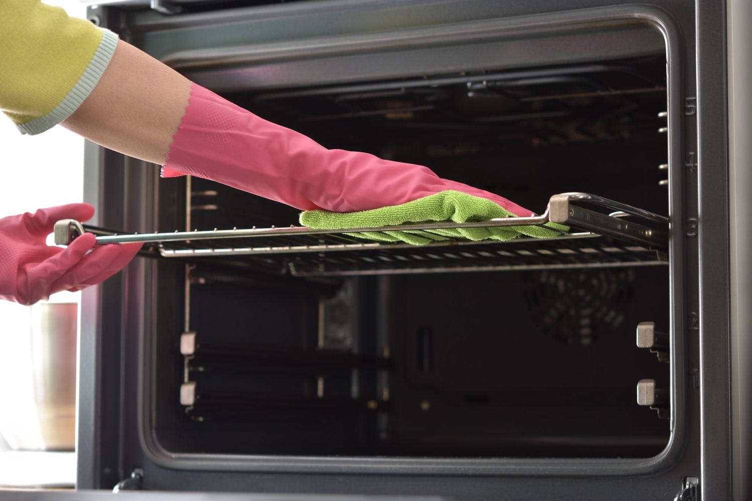 cleaning oven racks