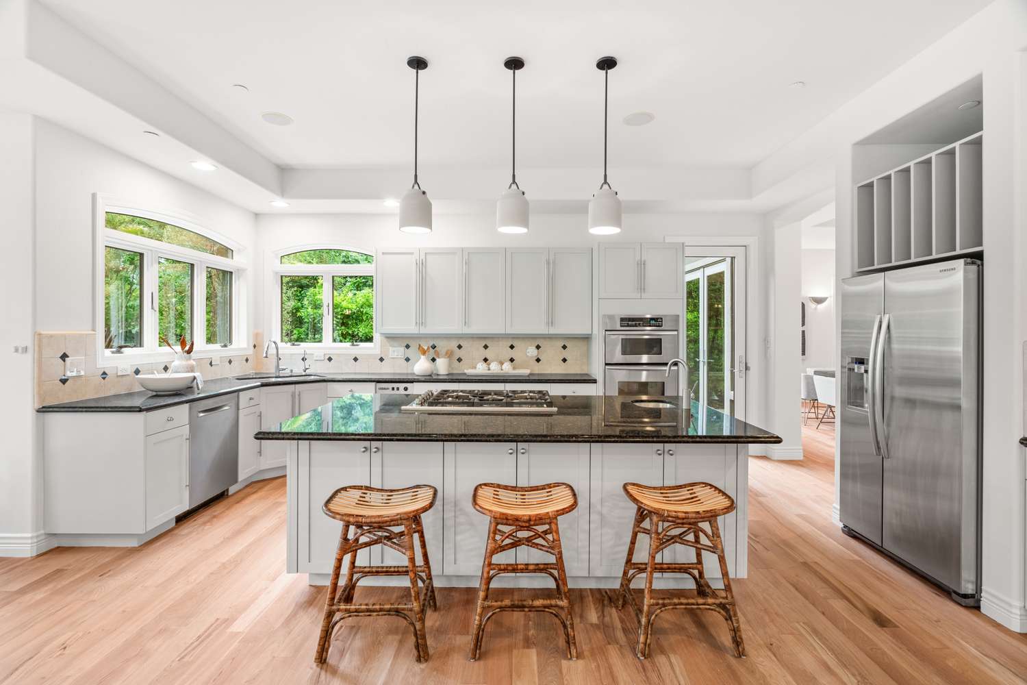 painted kitchen cabinets 