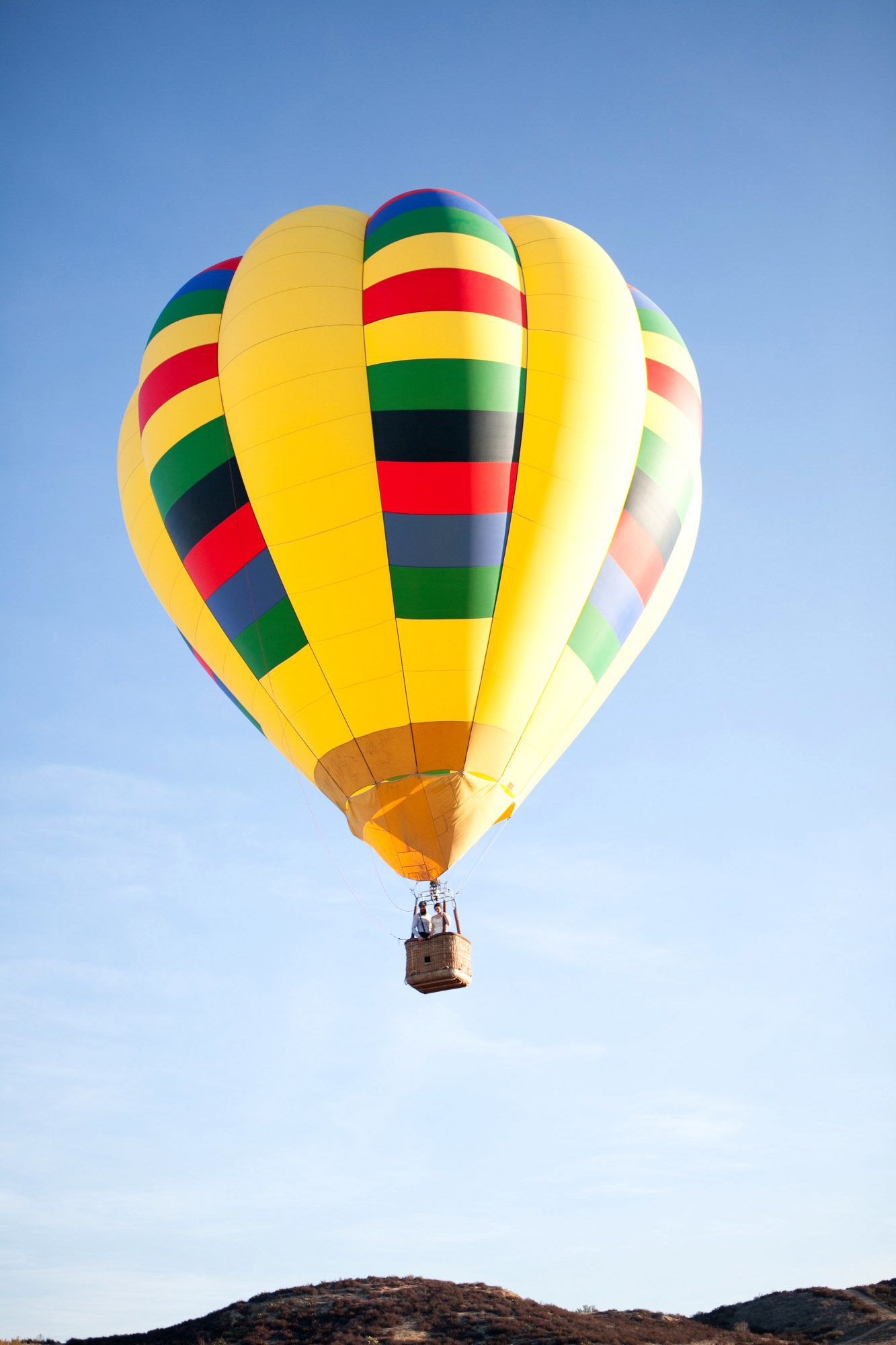 wedding exits hot air balloon