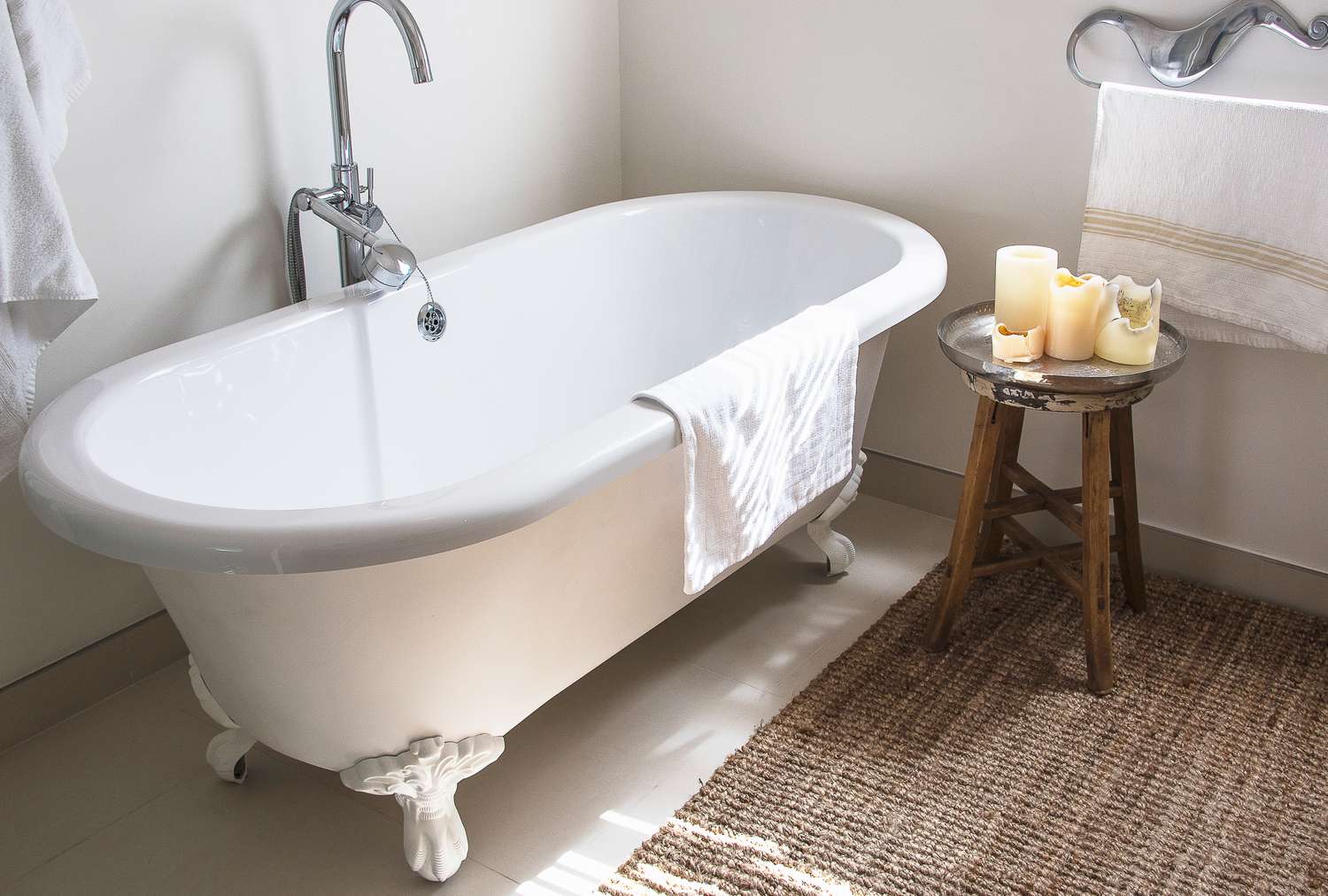 free standing bathtub