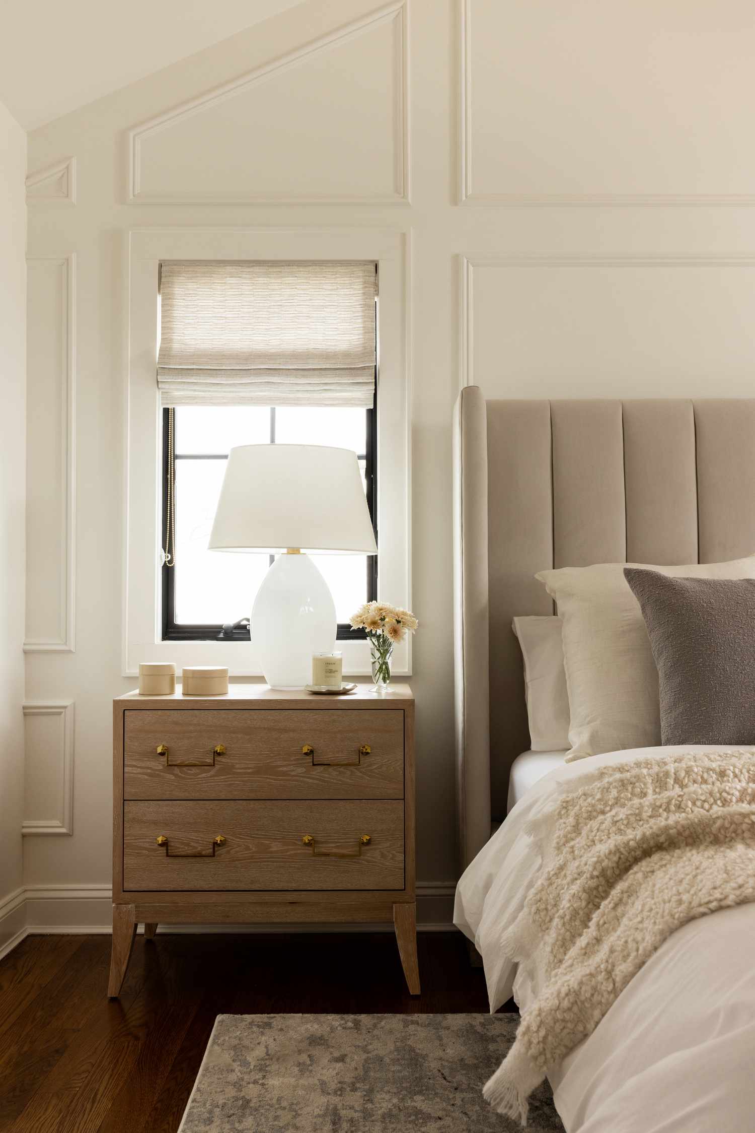 white bedroom wood tones
