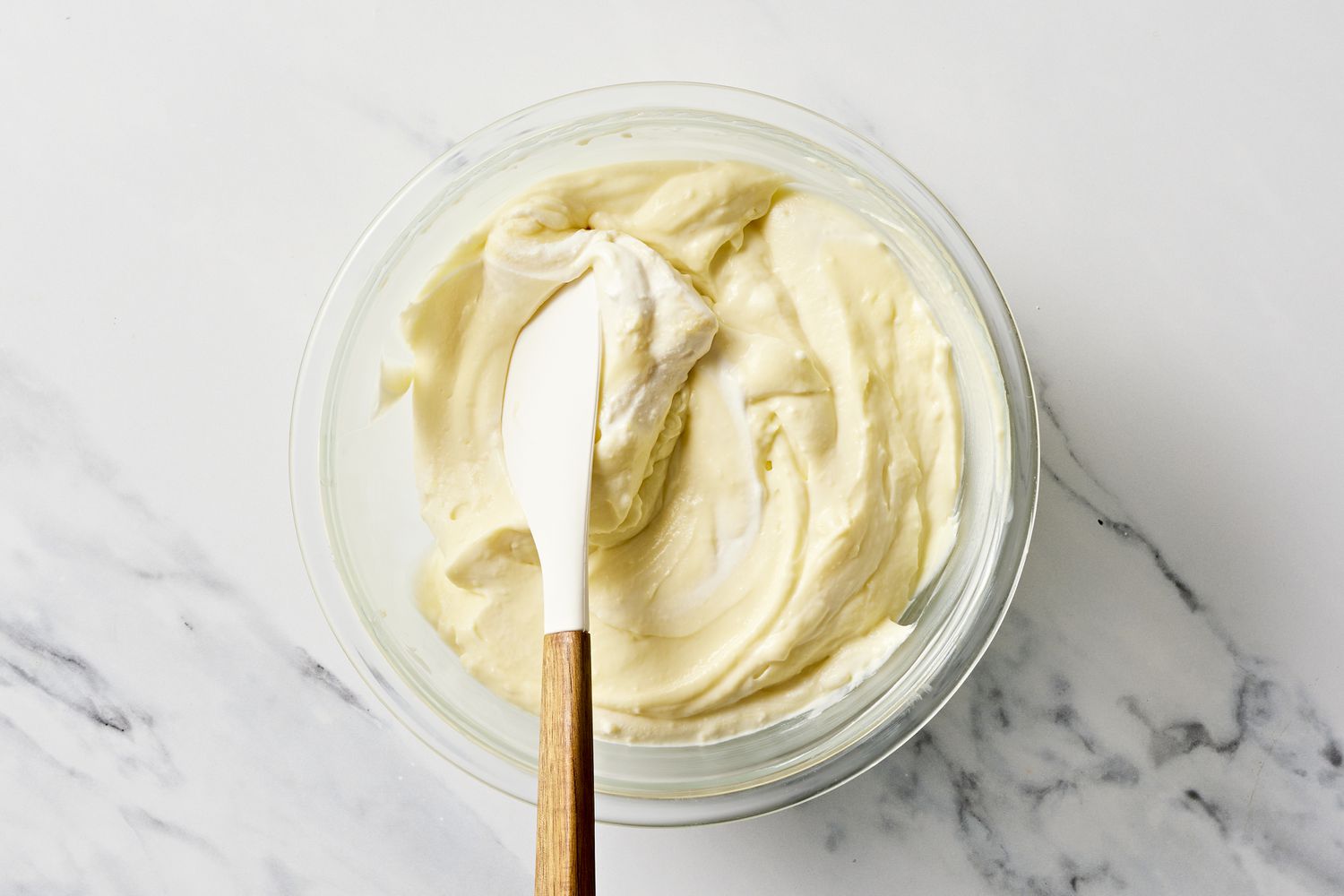 Chocolate eclair cake 