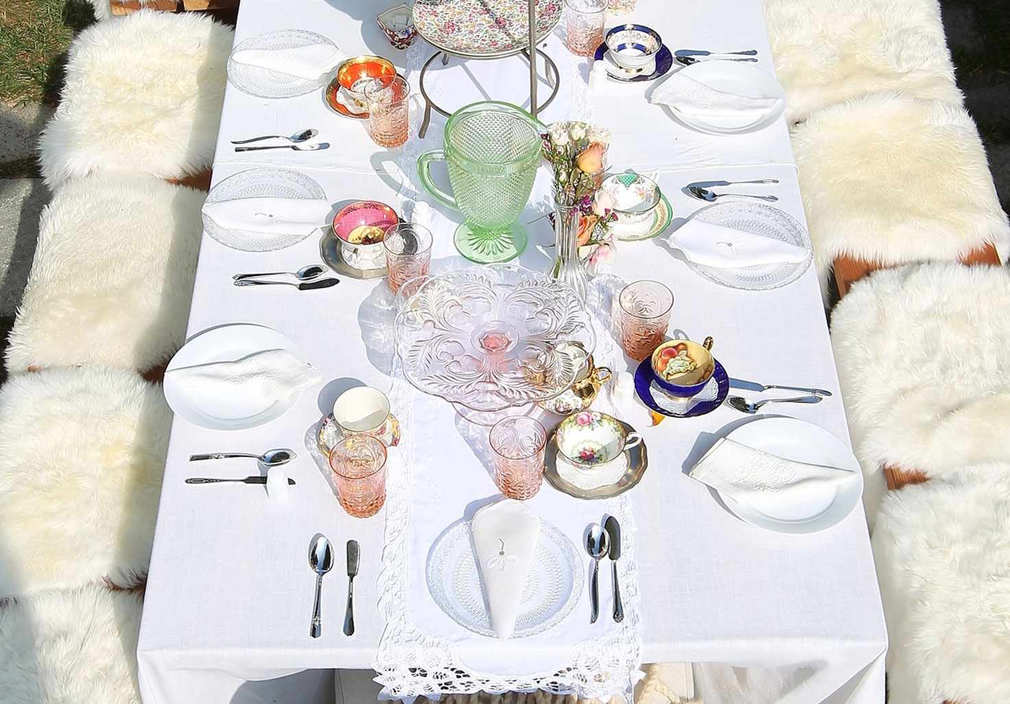 Table with mix and match glassware