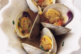 a98242_0700_clams.jpg