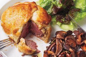 beef-wellington-0471-d111547.jpg