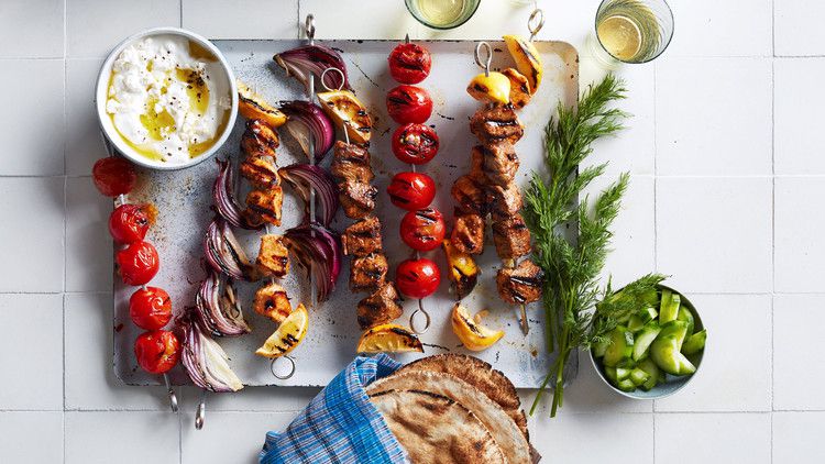 grilled-lamb-and-chicken-skewers-336-d112921.jpg