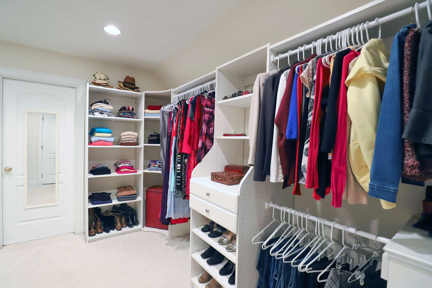Walk in closet