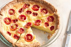 cherry-tomatoes-pecorino-quiche-003-ld110959-0414.jpg