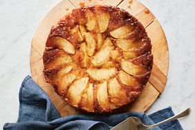 Apple Honey Upside-Down cake
