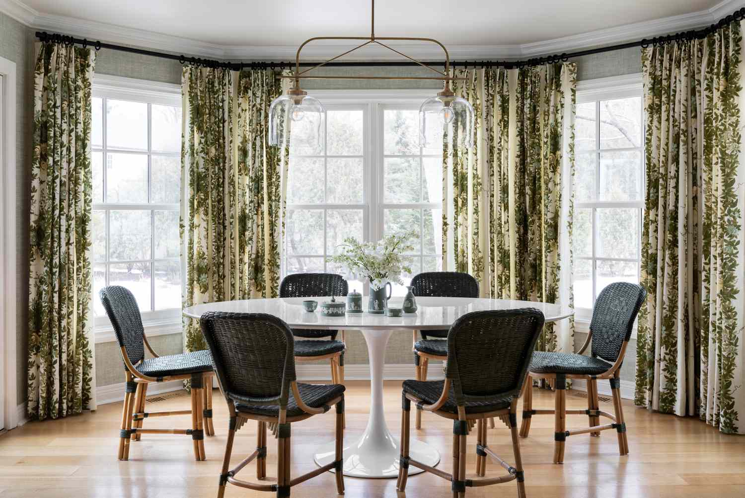 invisible light fixture dining room