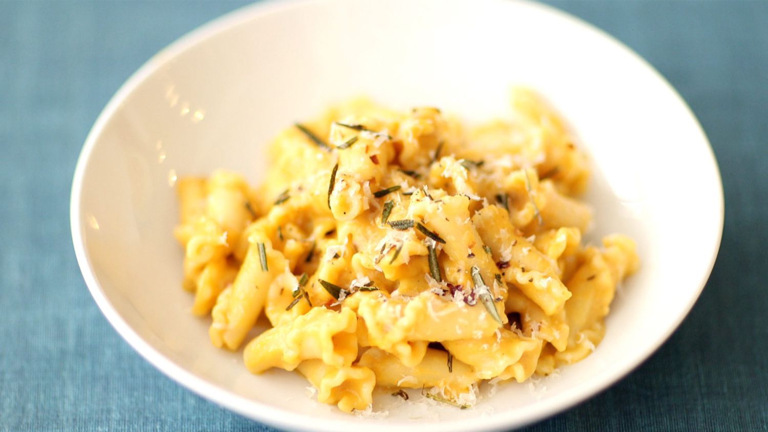 penne pasta with pumpkin sauce