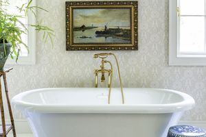 Bathtub with wall art