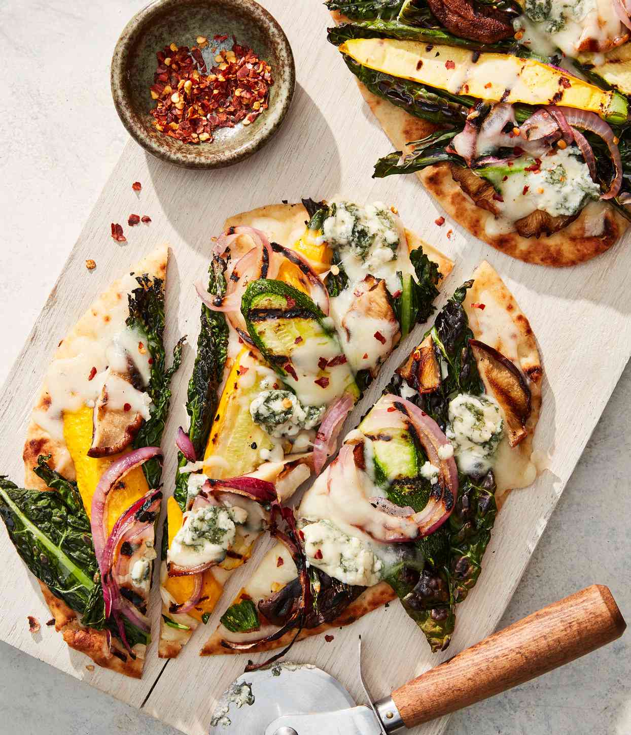 grilled vegetable pizzas