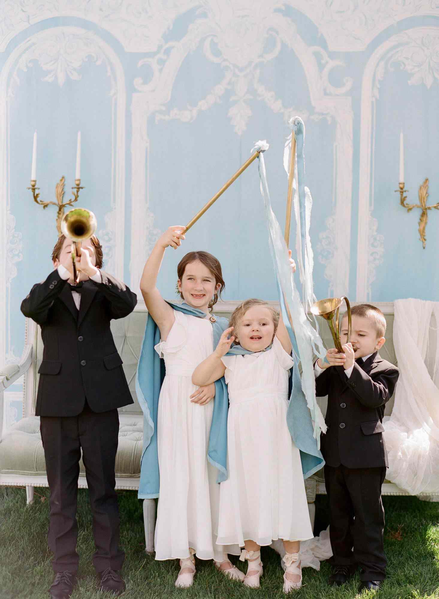 wedding kids playing