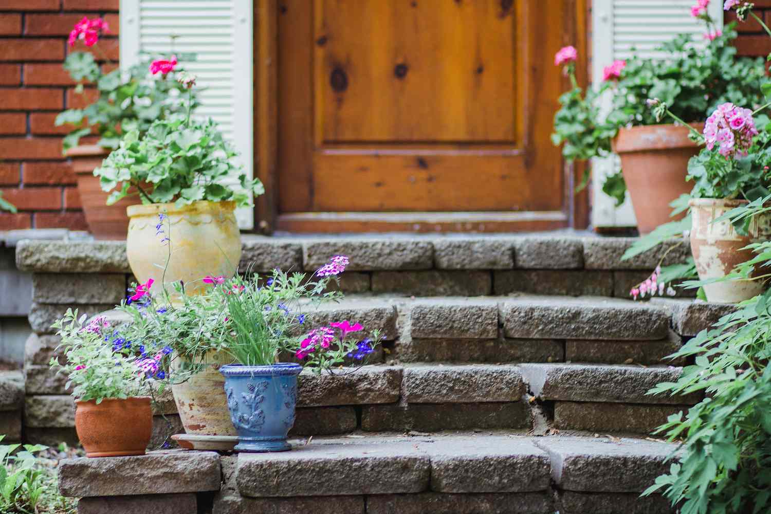 Potted Flower Arrangements, Outdoor Planters with Flowers