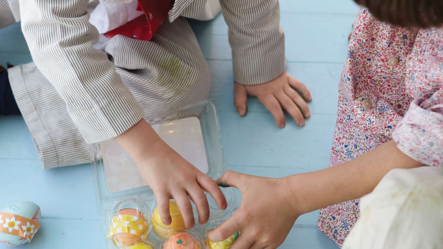 mld105925_0411_egghunt_445