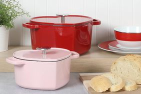 decorvow heart shaped dutch oven