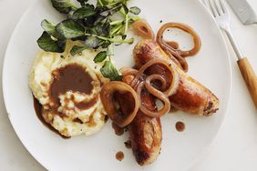 bangers-and-mash-102935761.jpg