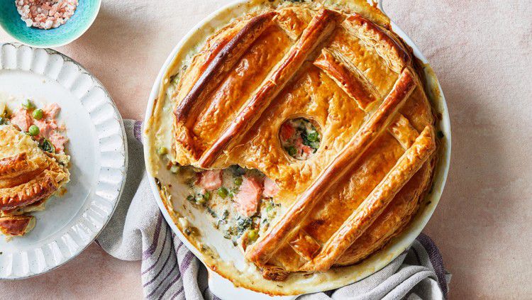salmon spinach pot pie