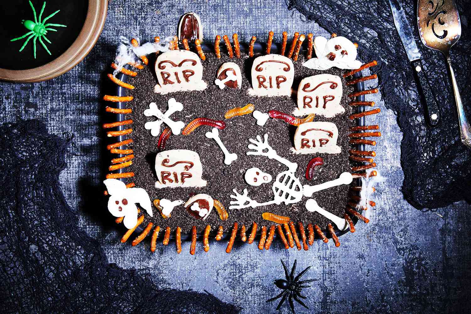 graveyard cake