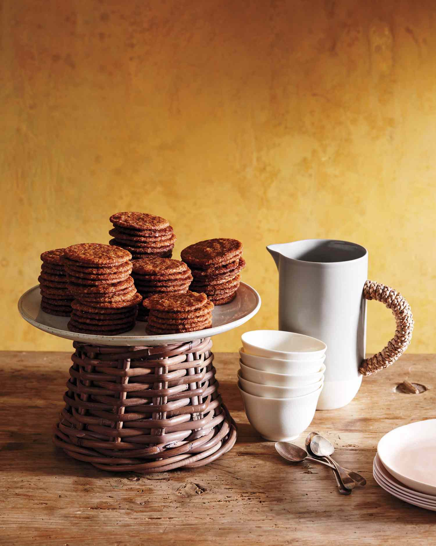 cake plate with cookies