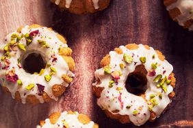 mini pistachio bundts recipe