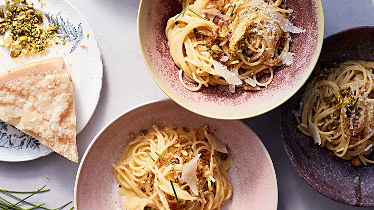 creamy lemon pasta with pistachio
