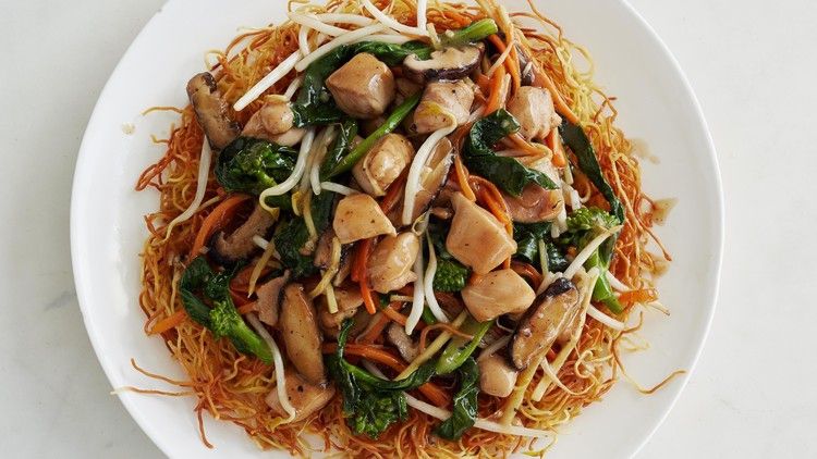 chow mein dish 