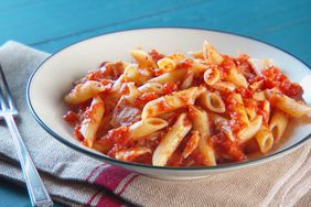 mh_1032_tuna_tomato_pasta.jpg