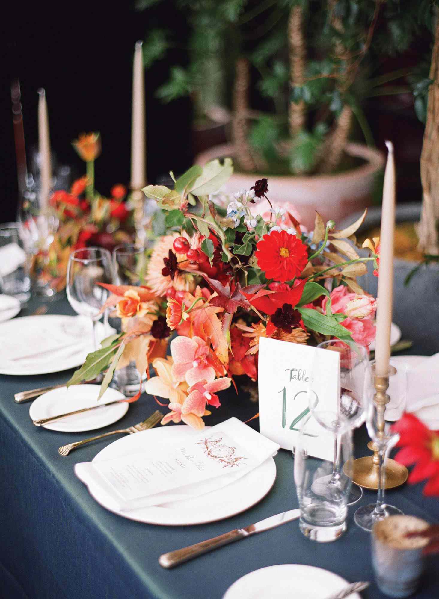 glara matthew wedding table setting centerpiece