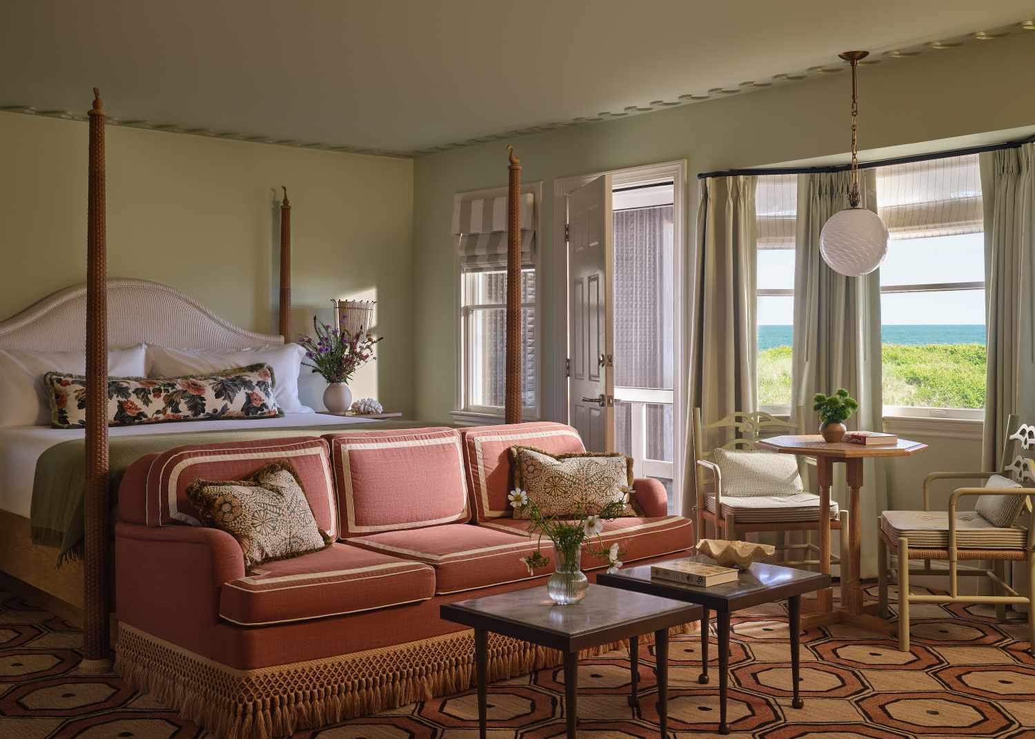 Hotel style in a bedroom