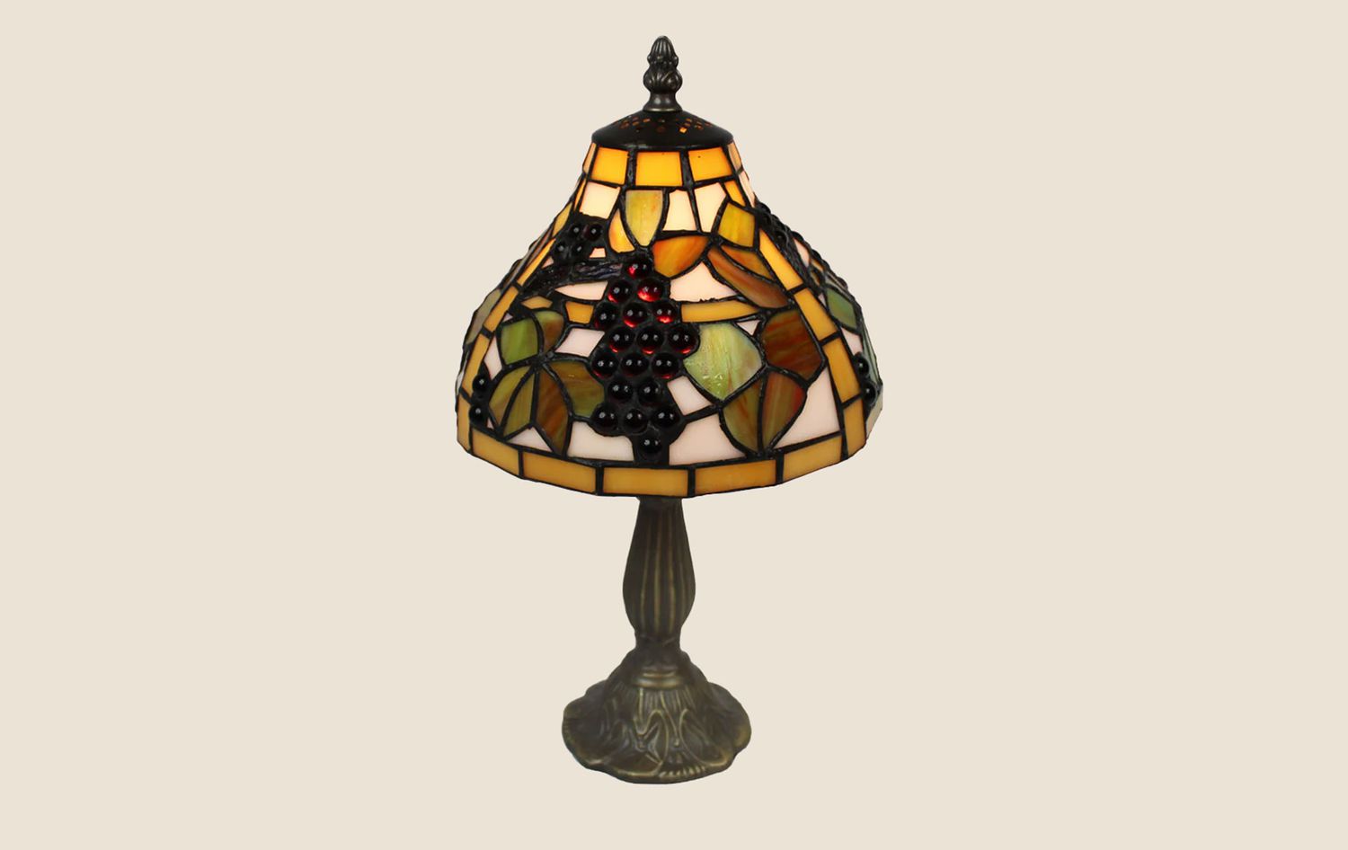 Memory Lane Grapevine Tiffany Accent Table Lamp