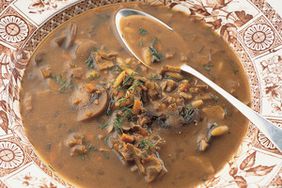 mushroom-soup-0204-mla100565.jpg