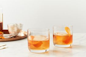 old fashioned cocktail