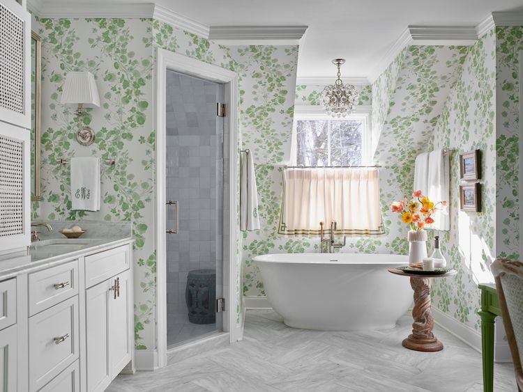 crown molding in bathroom